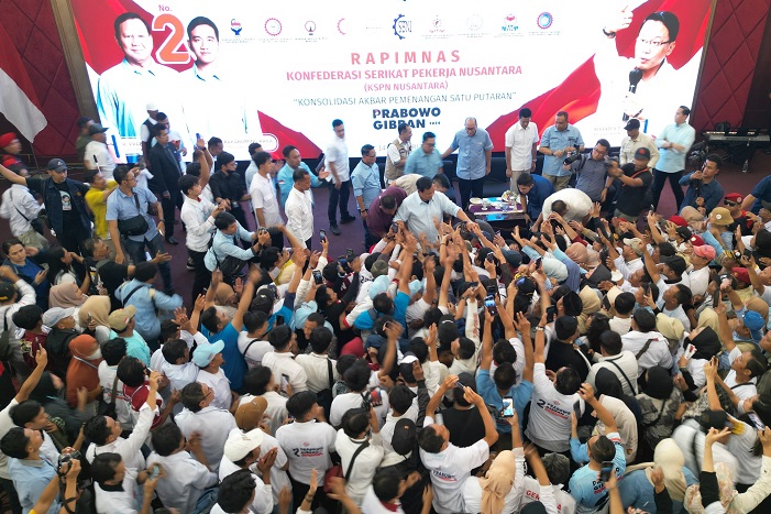 Calon Presiden Prabowo Subianto saat menghadiri konsolidasi dan deklarasi dari Konfederasi Serikat Pekerja Nusantara (KSPN) yang digelar di Bandung, Minggu, 14 Januari 2024. (Dok. TKN Prabowo Gibran)