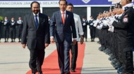 Presiden RI Jokowi bersama Ketua Umum Partai Nasdem Surya Paloh. (Instagram.com/@suryapaloh.id)