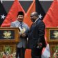 Menteri Pertahanan Prabowo Subianto bertemu Perdana Menteri (PM) James Marape. (Dok. Tim Media Prabowo)

