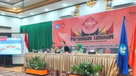 Foto : Prof. Amilin, Komisioner BNSP, memberikan paparan dalam Workshop Nasional di Politeknik Negeri Padang, membahas sertifikasi kompetensi dan implementasi Perpres 68 Tahun 2022, dengan kehadiran 38 perwakilan LSP se-Indonesia. (4/9/24). (Doc.BNSP)