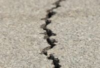 Gempa kecil mengguncang Tiris, Probolinggo. Pelajari fenomena alam ini lewat sains geologi, budaya lokal, dan cara adaptasi masyarakat. (Pixabay.com @Angelo_Giordano)